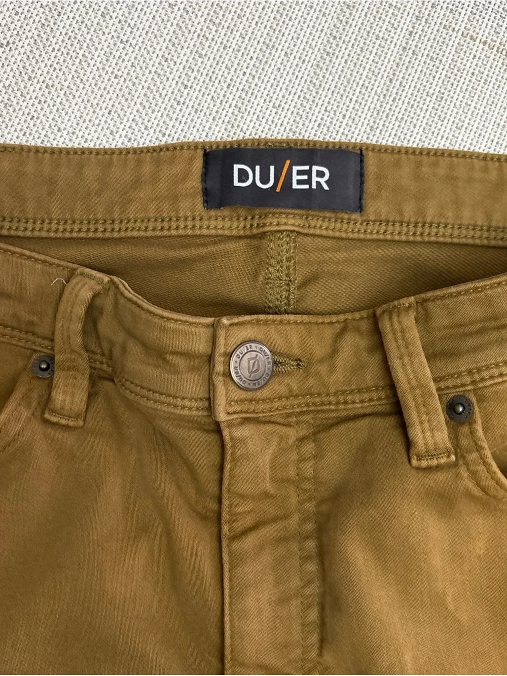 DU/ER Men's Slim Chinos in Caramel Tan